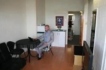 Harbour Lodge Motel Gladstone 3*,  Australia